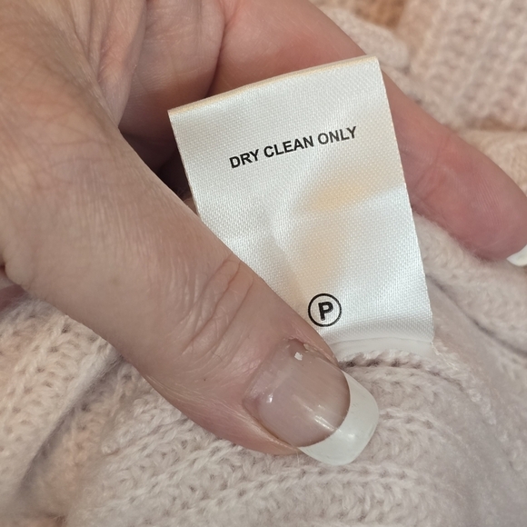 REVOLVE One Grey Day 100% Cashmere Pale Blush Pink V-Neck Cardigan NWT - Picture 11 of 12